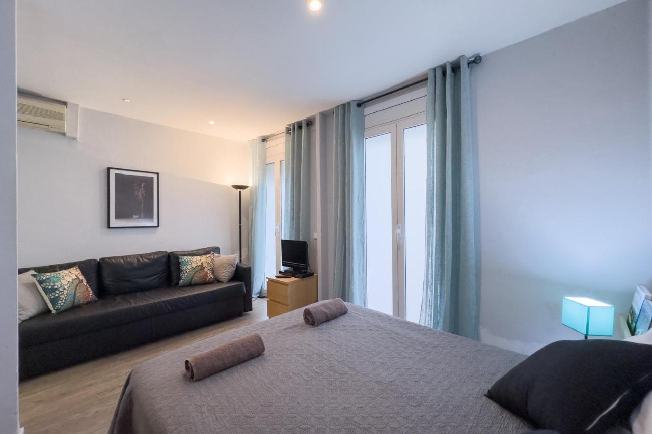 Aparteasy - Gracia Apartments Barcelona Exterior photo